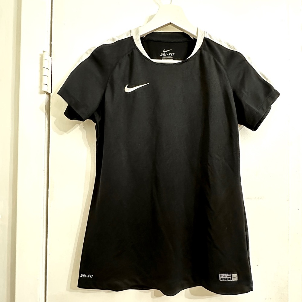 Black Nike T-Shirt Women Dri-Fit Round Neck Athletic Shirt Size: S